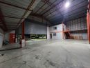  - ให้เช่าโกดัง พร้อมสำนักงาน ซอยลาดกระบัง เข้าซอยไม่ลึก ใกล้ โรบินสัน ลาดกระบัง พื้นที่โกดัง 1600 ตารางเมตร ทำเลดี รถเทรลเลอร์เข้าออกได้