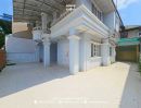 - ขาย!! บ้านแฝด บ้านสวนนครชัยศรี จ.นครปฐม (ขนาด 40 ตร.ว.) ถนนหน้าบ้านกว้าง 7 เมตร โครงการอยู่ติดถนนใหญ่ ถนนเพชรเกษม : (Baan Suan Nakhon Chai Si)