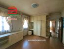  - ที่ดินพร้อมบ้าน เนื้อที่ 202.7 ตร.ว. หมู่บ้านชลลดา รามอินทรา (กาญจนาภิเษก ซ.7) ถนนรามอินทรา แขวงท่าแร้ง เขตบางเขน