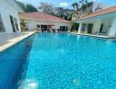 - poolvilla พัทยา บนเขาพระตำหนัก เหมาะลงทุน เนื้อที่ 816 ตรม. 12 นอน 10 น้ำพัทยา บางละมุง ชลบุรี