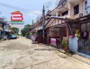 - 12042, ทาวน์เฮาส์ หมู่บ้าน เมืองทรัพย์ธานี เนื้อที่ 16 ตรว. เลียบคลองสอง 25 แขวงสามวาตะวันตก เขตคลองสามวา