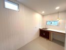 - บ้านแฝดชั้นเดียว รีโนเวทใหม่ทั้งหลัง ต.ป่าแดด อ.เมือง จ.เชียงใหม่