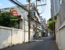 - ที่ดิน ซอยสีลม 11 เนื้อที่ 230 ตรว. ใกล้มูลนิธิตระกูลหว่อง ถนนสีลม แขวงสาทร เขตบางรัก