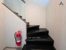 - ขายด่วน ทาวนฺโฮม 3 ชั้น HI - END Style Modern หมู่บ้าน LANDMARK เอกมัย-รามอินทรา