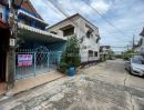  - ขายทาวน์เฮ้าส์ 2 ชั้น ซอยนวมินทร์50 หมู่บ้านสินธนา พื้นที่ 18 ตรว. ขายต่ำกว่าราคาประเมิน จากถนนนวมินทร์ 200 เมตร