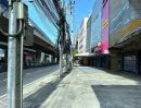 - ขาย อาคารพาณิชย์ 4.5 ชั้น 44 ตรว.ติดถนนรามอินทรา กม.8 แวดล้อมสิ่งอำนวยความสะดวกและสาธารณูปโภคครบครัน เหมาะเป็นร้านกาแฟ ออฟฟิตสำนักงาน สถานเสริมความงาม