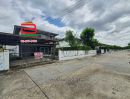 - บ้านเดี่ยว หมู่บ้านพฤกษ์ลดา 3 เนื้อที่ 54.4 ตร.ว (อยู่ตรงข้ามกับโรงเรียนบีคอนเฮาส์ แย้มสอาดรังสิต) ตำบลลาดสวาย อำเภอลำลูกกา ปทุมธานี
