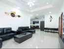 - พูลวิลล่าสไตล์รีสอร์ทให้เช่า Middle House Pool Villa Pattaya ซอยสยาม 6 ห้องนอน 7 ห้องน้ำ