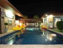 - พูลวิลล่าสไตล์รีสอร์ทให้เช่า Middle House Pool Villa Pattaya ซอยสยาม 6 ห้องนอน 7 ห้องน้ำ