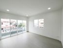 - บ้านเดี่ยว 2 ชั้น ม.เบญจทรัพย์นคร บ้านเลขที่ 49/460 126.1 ตร.ว. ขาย 4.99M