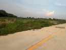 - ขายที่ดินบึง 42 ไร่ ซอย3 ชุมชนหนองหว้า ใกล้ถนน3009-750เมตร อ.ศรีราชา ชลบุรี