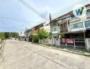 - ให้เช่าบ้านใกล้รถไฟฟ้า MRT ศรีด่าน บ้านใหม่ เทพารักษ์ 3 ชั้น ราคาถูก ที่จอดรถเยอะ ใกล้สารสาสน์วิเทศสุวรรณภูมิ