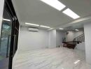- ให้เช่าอาคารพาณิชย์ 4 ชั้น (Home Office) ทำเลดี ย่านรามคำแหง 53