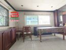 - บ้านแฝด 2 ชั้น เนื้อที่ 36 ตร.ว. หมู่บ้านเลิศอุบล 2 (ซอยลาดพร้าววังหิน 60) ถนนลาดพร้าววังหิน แขวงลาดพร้าว เขตลาดพร้าว