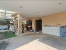 - ขายบ้านเดี่ยวมือสอง หมู่บ้านณัฐชากรีนวิลล์ (Baan Natcha Greenville) เนื้อที่ 96.3 ตร.ว. ใกล้เซ็นทรัลเวสต์เกต รถไฟฟ้าสายสีม่วงสถานีตลาดบางใหญ่