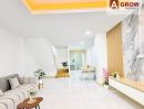  - หมู่บ้านเลิศอุบล ซอยพระยาสุเรนทร์ 44 บ้านรีโนเวทใหม่ ตกแต่งครบ พร้อมเข้าอยู่