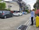 - ที่ดินพร้อมสิ่งปลูกสร้างใจกลางกรุง พหลโยธินซอย 8 เดินทางสะดวกเข้าออกได้หลายทาง