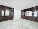 - บ้านเดี่ยว หมู่บ้าน ชัยพฤกษ์ รามอินทรา หลังมุม รีโนเวทใหม่ทั้งหลัง พร้อมพื้นที่กว้างถึง 140 ตรว. ใกล้จุดขึ้นลงทางด่วน