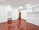 - บ้านเดี่ยว หมู่บ้าน ชัยพฤกษ์ รามอินทรา หลังมุม รีโนเวทใหม่ทั้งหลัง พร้อมพื้นที่กว้างถึง 140 ตรว. ใกล้จุดขึ้นลงทางด่วน
