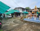 - ขายด่วน ที่ดินแปลงมุมติดถนนซอย พร้อมบ้านครึ่งปูนครึ่งไม้ และห้องเช่า 8 ห้อง ซอยรามอินทรา 47