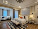 - บ้านหรูระดับพรีเมียม บรรยากาศส่วนตัว สังคมคุณภาพ ขนาดที่ดิน 106.6 ตร.วา พื้นที่ใช้สอย 302 ตร.ม.