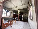 - บ้านชั้นเดียว บนที่ดิน 200 ตรวลาดกระบัง ถนน เจ้าคุณทหาร