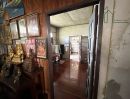 - บ้านชั้นเดียว บนที่ดิน 200 ตรวลาดกระบัง ถนน เจ้าคุณทหาร