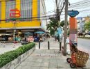 - ให้เช่า อาคารพาณิชย์ ระหว่างซอยลาดหญ้า 1 กับ 3 เนื้อที่ 34 ตรว. ใกล้แพลตฟอร์ม วงเวียนใหญ่ ถนนลาดหญ้า แขวงสมเด็จเจ้าพระยา เขตคลองสาน