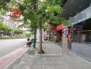 - ให้เช่า อาคารพาณิชย์ ระหว่างซอยลาดหญ้า 1 กับ 3 เนื้อที่ 34 ตรว. ใกล้แพลตฟอร์ม วงเวียนใหญ่ ถนนลาดหญ้า แขวงสมเด็จเจ้าพระยา เขตคลองสาน