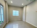 - บ้านเดี่ยว ปรีชา ราม 1 ถนนราษฏร์พัฒนา ซอยมิสทีน