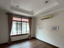 - ให้เช่าบ้านหรู 2 ชั้น หมู่บ้าน Narasiri Pattanakarn-Srinakarin 135 ตร.ว.ใกล้โรงเรียนนานาชาติ และ MRT คลองกลันตัน