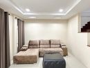 - ให้เช่า ทาวน์โฮม 3 ชั้น หมู่บ้าน ธนาภิรมย์ ศรีนครินทร์-วงแหวน พร้อมเข้าอยู่ 1 ก.ค. 69 เฟอร์นิเจอร์และเครื่องใช้ไฟฟ้าครบ ราคา 33,000 บาท/เดือน
