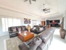 - ขายบ้านเดี่ยวหลังใหญ่ 135 ตรว โครงการบ้านทะเลสวรรค์ มีสระว่ายน้ำ ติดทะเลบางเสร่ สัตหีบ ชลบุรี.