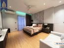 - ขายบ้าน 2 หลัง บนเนื้อที่ 200 วา พัฒนาการ 58 ศรีนครินทร์ สระว่ายน้ำ Fully furnished