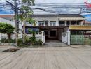 - ขายทาวน์เฮาส์ ซอยวิภาวดี 20-ลาดพร้าว 18 หมู่บ้านอยู่เจริญ 2 ชั้น 24 ตร.ว.
