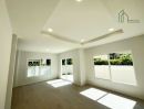 - บ้านเดี่ยว หลังใหญ่ เดอะ เซนโทร วัชรพล ถนนสุขาภิบาล 5