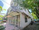 - ขายที่ดิน ซอยสุขุมวิท 46 คลองเตย กรุงเทพมหานคร เนื้อที่ 208 ตร.ว. พร้อมสิ่งปลูกสร้าง