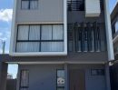  - ขาย บ้าน 3 ชั้น ลาดพร้าว 101 ใกล้ รถไฟฟ้า สายสีเหลือง เพียง 850 เมตร
