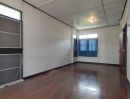 - บ้านเดี่ยวลาดพร้าว บ้านเดี่ยวพหลโยธิน เสนานิคม 2 หลัง 88 ตรว พื้นที่รวม 300 ตรม
