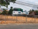 - ขายที่ดินเปล่าเขาพระตำหนักซอย5 ต้นซอย Selling empty land in Khao Phra Tamnak Soi 5, beginning of the alley, beautifully renovated, worth investing