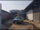 - โกดังพร้อมบ้านพัก หลังใหญ่ เนื้อที่ 170 ตร.ว. ย่านอ่อนนุช-ประเวศ ทำเลดี เหมาะทำอู่ซ่อมรถ คลังเก็บสินค้า หรืออยู่อาศัย