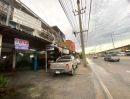 - ขายตึกแถว บางกรวย-ไทรน้อย นนทบุรี ติดถนนใหญ่ 6 เลน ใกล้เซ็นทร้ลเวสต์เกต พื้นที่ 22 ตร.วา ราคาถูกเพียง 3.6 ล้าน