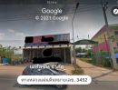 - ที่ดินพร้อมอาคารชั้นเดียวติดถนน ตั้งอยู่ที่ถนนรวมห้างสรรพสินค้า โฮมโปร โลตัส โรบินสัน และแม็คโคร พร้อมบ้านพักอาศัย 2 ชั้น