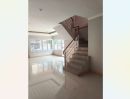 - บ้านรัชธานี 10 ซอยคู้บอน 27 เขตบางเขน ทาวน์เฮ้าส์ 3 ชั้น แปลงมุม ติดสวน 49 ตารางวา 3 นอน 4 น้ำ