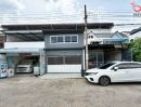 - ขายทาวน์เฮาส์ 2 ชั้น 21 ตร.ว. หมู่บ้านเข็มเพชร ซอยรามคำแหง 58/3 หัวหมาก บางกะปิ ใกล้ MRT ลำสาลี