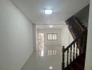 - ขาย บ้านทาวน์เฮาส์ 2 ชั้น หมู่บ้านสินธานี2 ซ.รามอินทรา119 ติดถนนใหญ่ ใกล้รถไฟฟ้า
