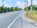 - ที่ดินเปล่า 217 ตร.ว. 868 ตร.ม.พระจอมเกล้า ลาดกระบัง 2.5 กม. ติดถนนใหญ่ .นานาชาติ ตลาด สนามบินสุวรรณภูมิ