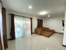 - บ้านเช่าสวยหลังริม พร้อมเฟอร์นิเจอร์และเครื่องใช้ไฟฟ้าครบ หิ้วกระเป๋าเข้าอยู่ได้เลย