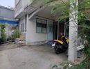 - ขายตึกสำนักงาน หอพัก อพาร์เม้นท์ บ้านเดี่ยวลาดพร้าว 136 ใกล้สถานีรถไฟฟ้า 600 M สุดคุ้ม