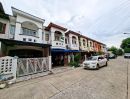 - ขายบ้านทาวน์เฮ้าส์ 2 ชั้น หมู่บ้านศิริวรรณ-ชวนชม ถนนบางกรวย-ไทรน้อย